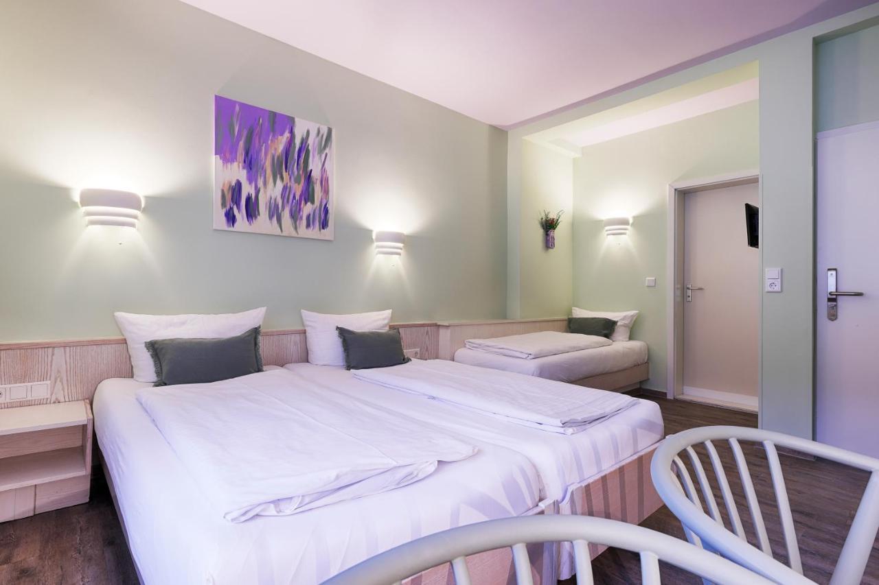 Hotel Kunterbunt In Wuerzburger Innenstadt Екстер'єр фото