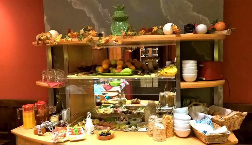 Hotel Kunterbunt In Wuerzburger Innenstadt Екстер'єр фото