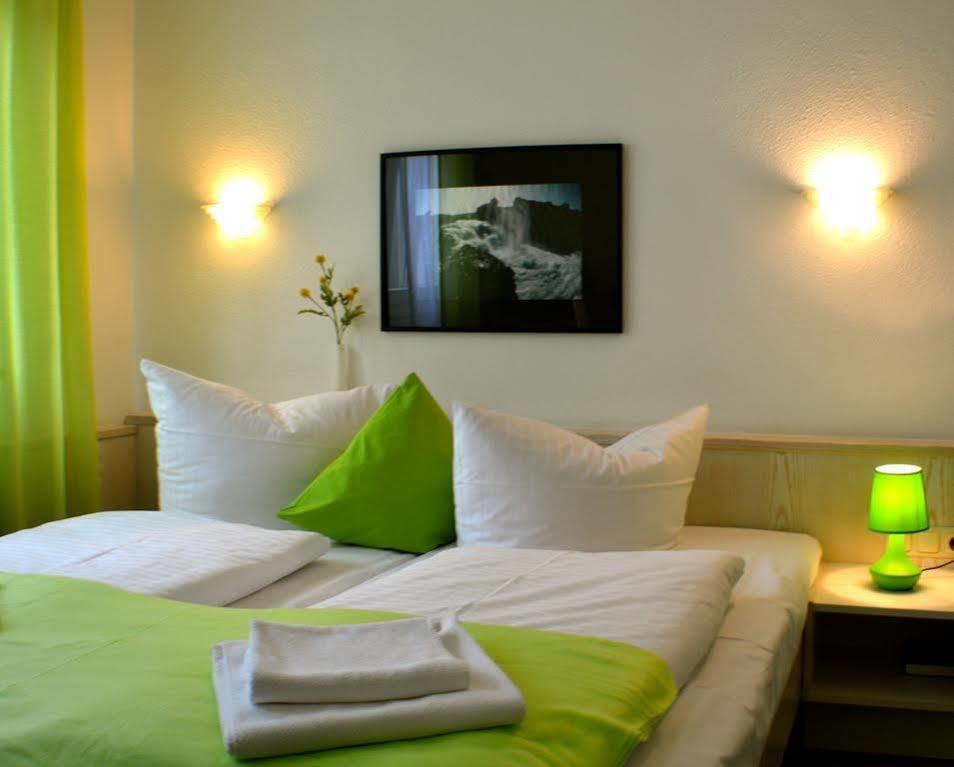 Hotel Kunterbunt In Wuerzburger Innenstadt Екстер'єр фото